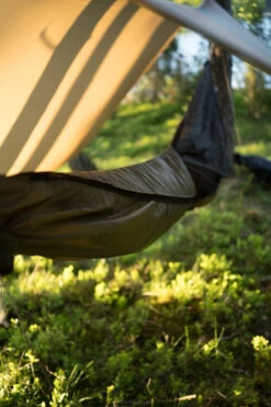 Lesovik Larva -Camping En Plein Air lesovik larva