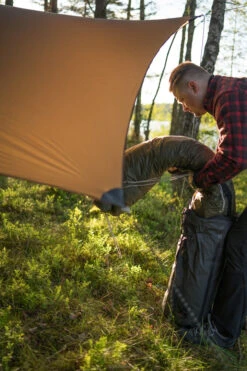 Lesovik Larva -Camping En Plein Air lesovik larva 05